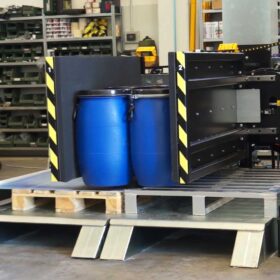 stationary-pallet-exchanger-side-mover-blue-drums