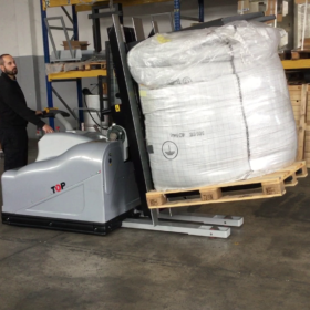 portable pallet inverte with big bags