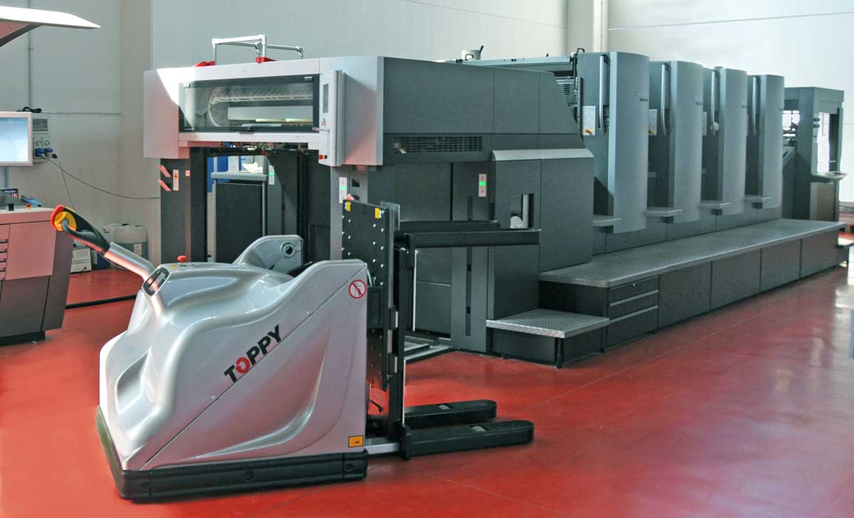 Efficient pile turner machine - Enhancing paper handling in printing industry.